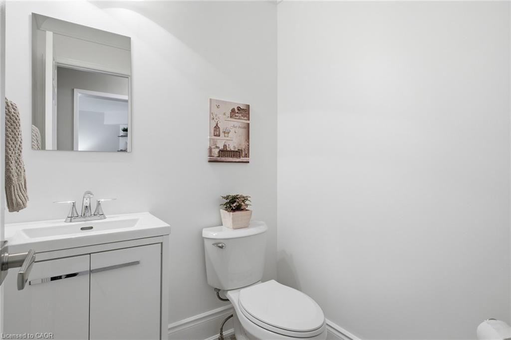 196 Harwood Road Property Photo 16