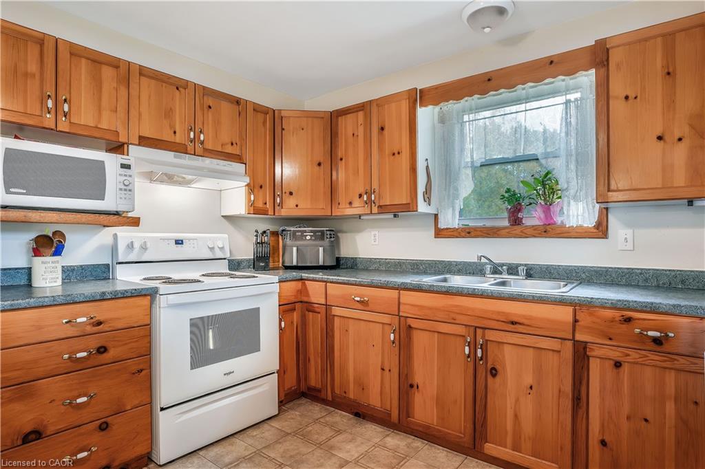 5073 Weslemkoon Lake Road Property Photo 11