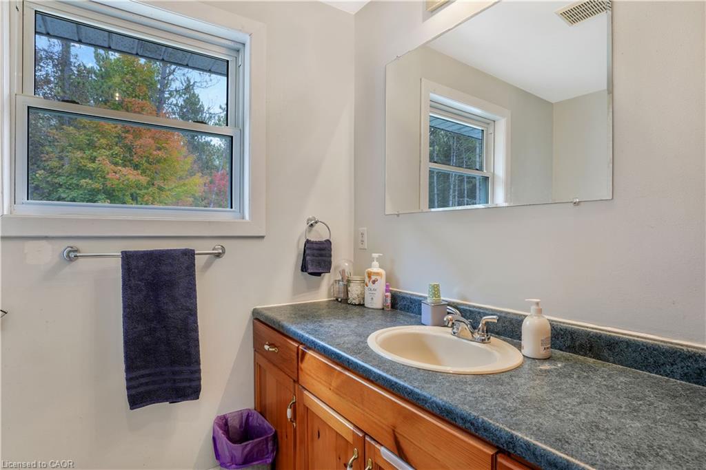 5073 Weslemkoon Lake Road Property Photo 17