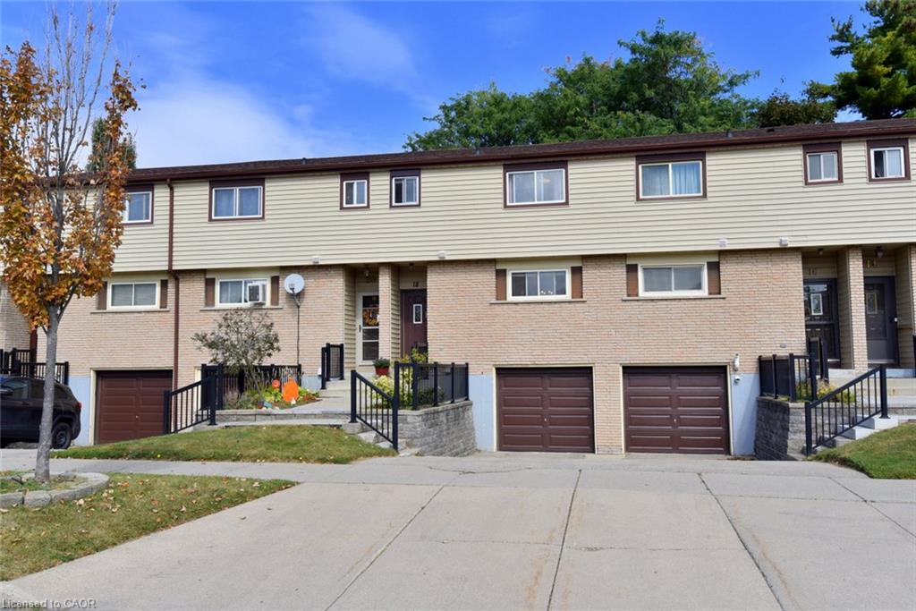 18 Claudette Gate Property Photo 3