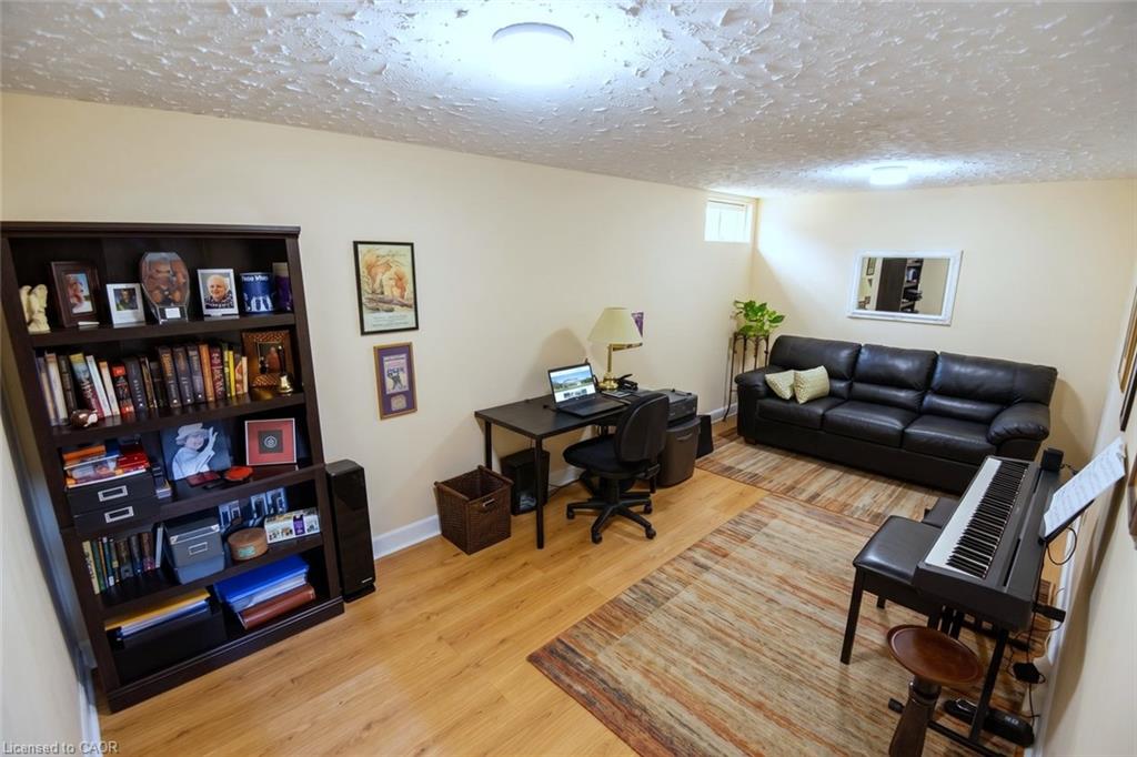18 Claudette Gate Property Photo 26