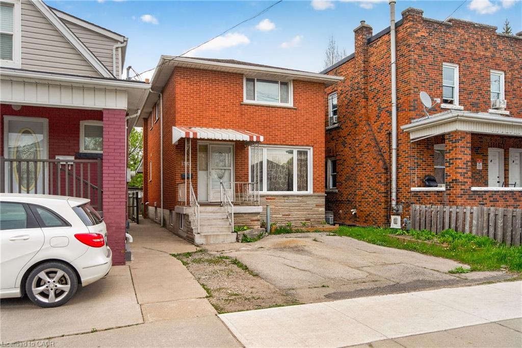 1385 Barton Street E Property Photo 3