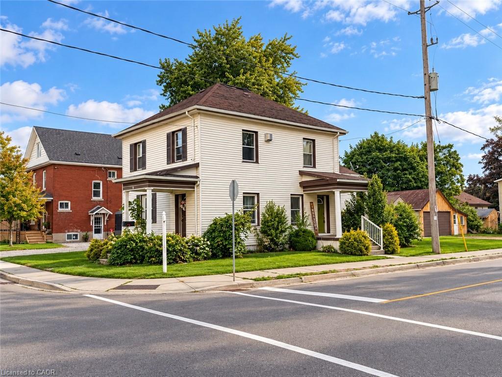 16 Alma Street N Property Photo 2