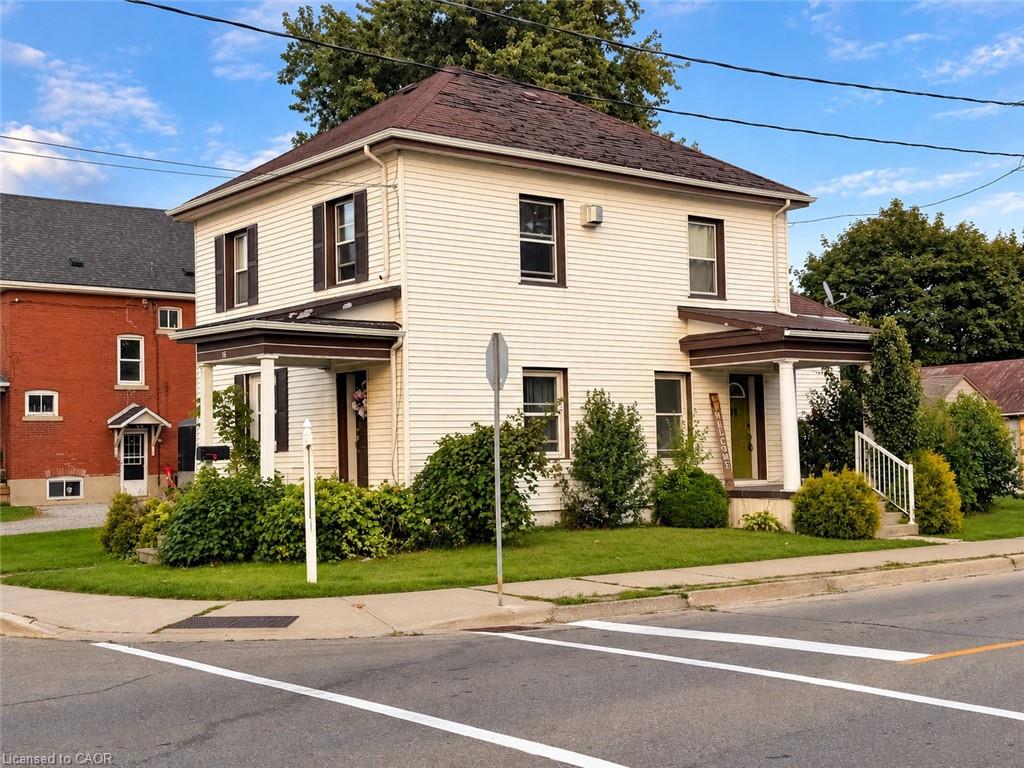16 Alma Street N Property Photo 3