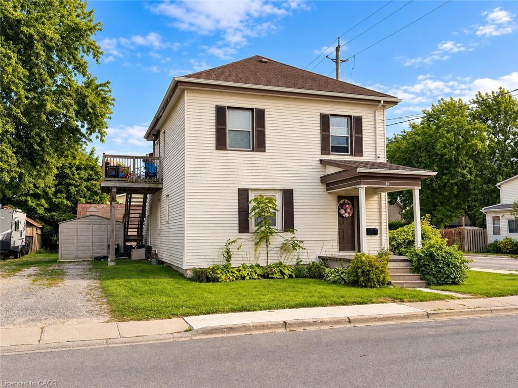 16 Alma Street N Property Photo 4