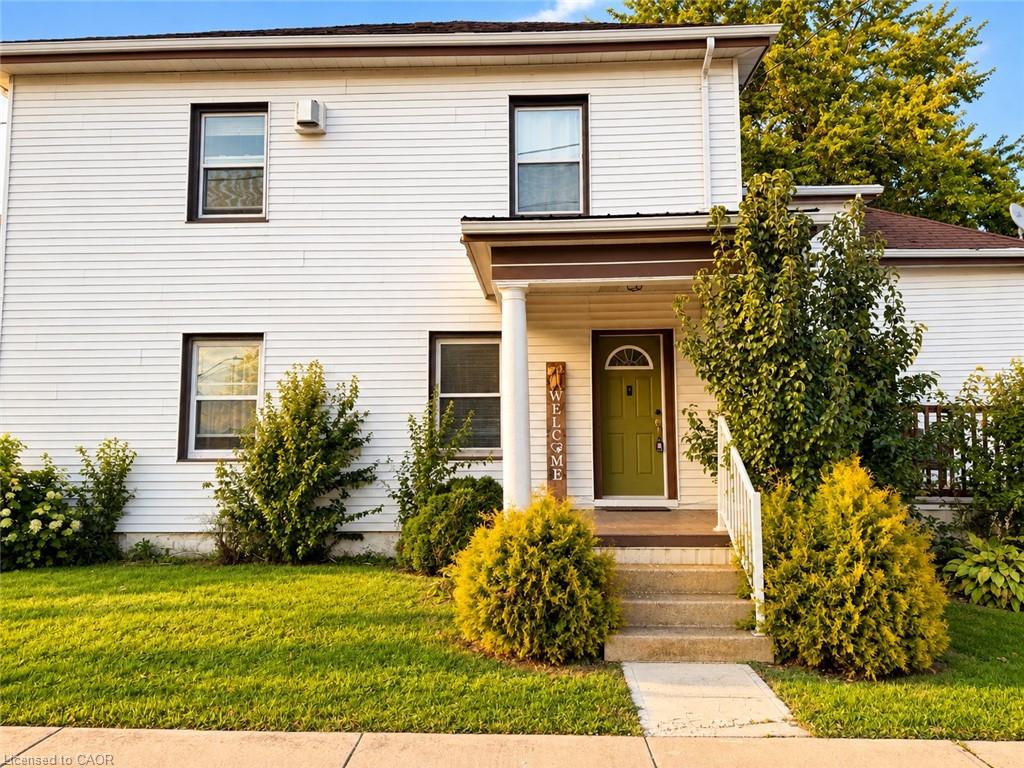 16 Alma Street N Property Photo 15