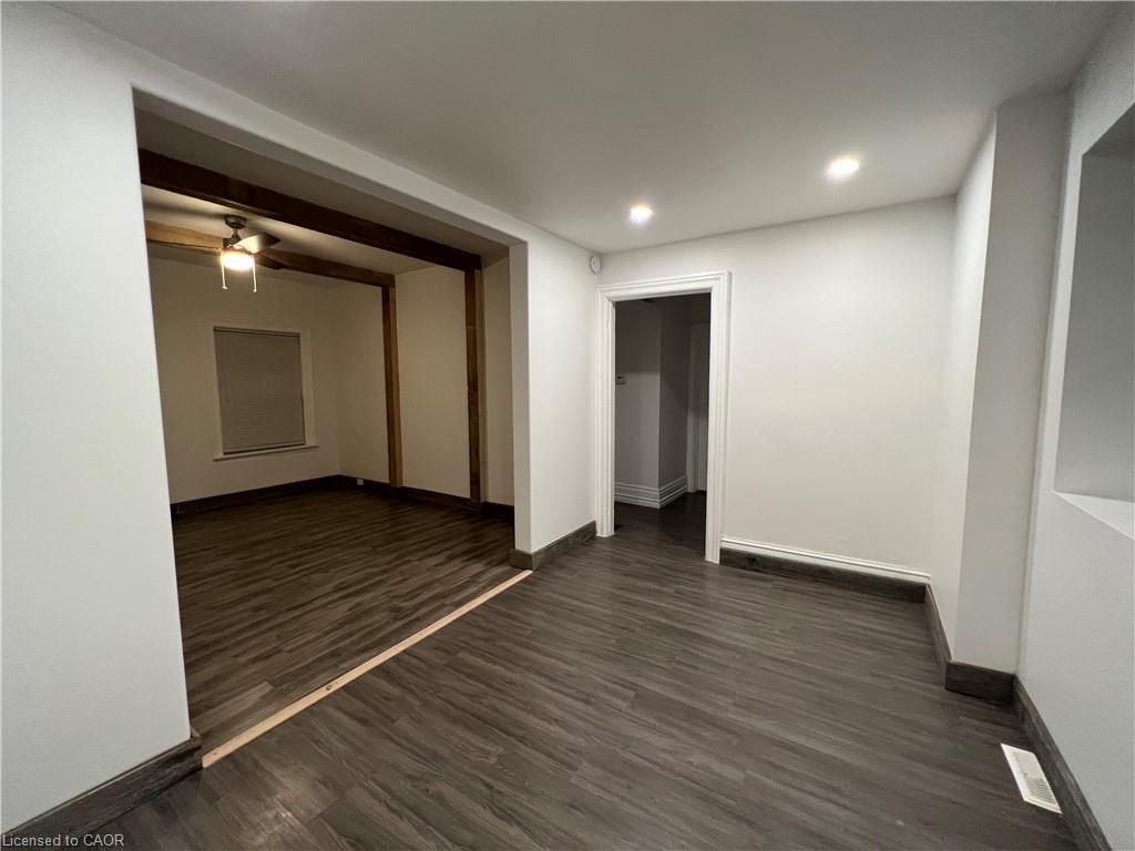 16 Alma Street N Property Photo 19