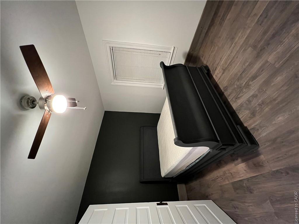 16 Alma Street N Property Photo 22