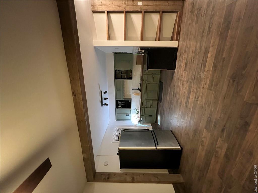16 Alma Street N Property Photo 30