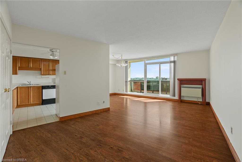 905-9 Bonheur Court Property Photo 7