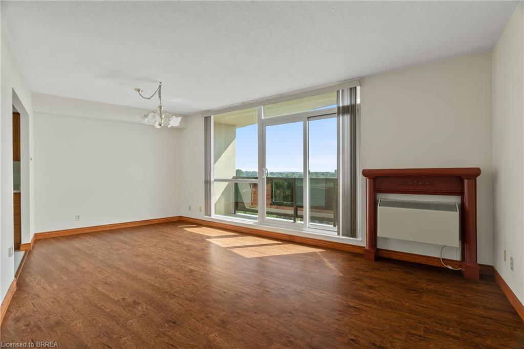 905-9 Bonheur Court Property Photo 13
