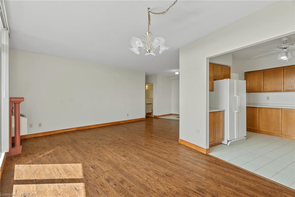 905-9 Bonheur Court Property Photo 14