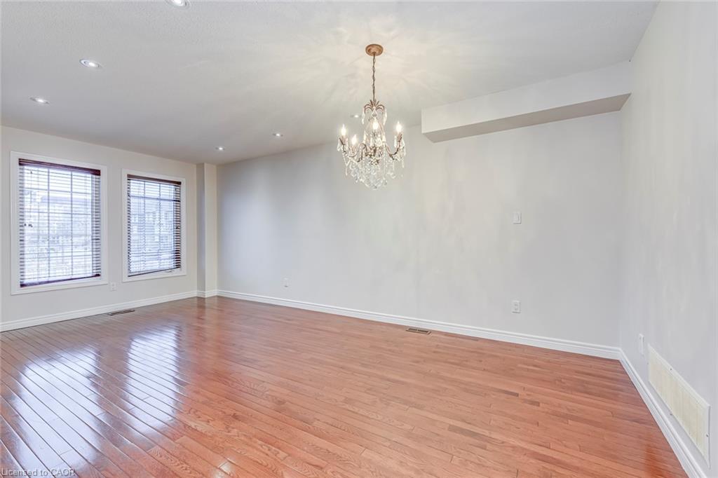 18-2280 Baronwood Drive Property Photo 5
