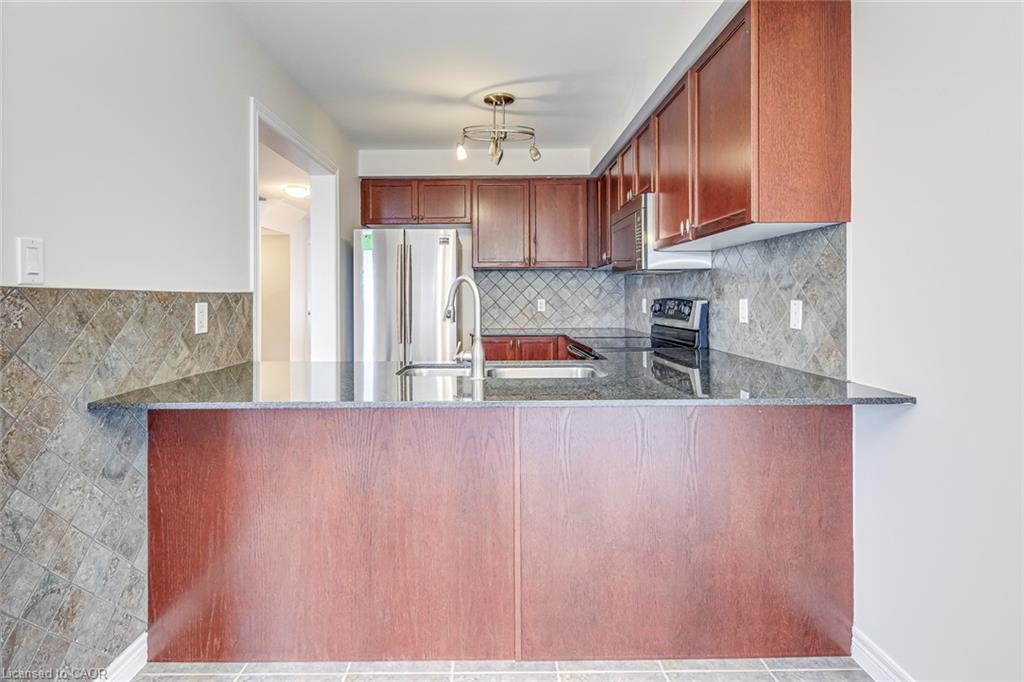 18-2280 Baronwood Drive Property Photo 19