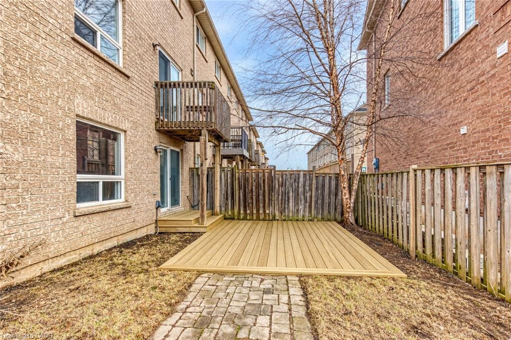 18-2280 Baronwood Drive Property Photo 44