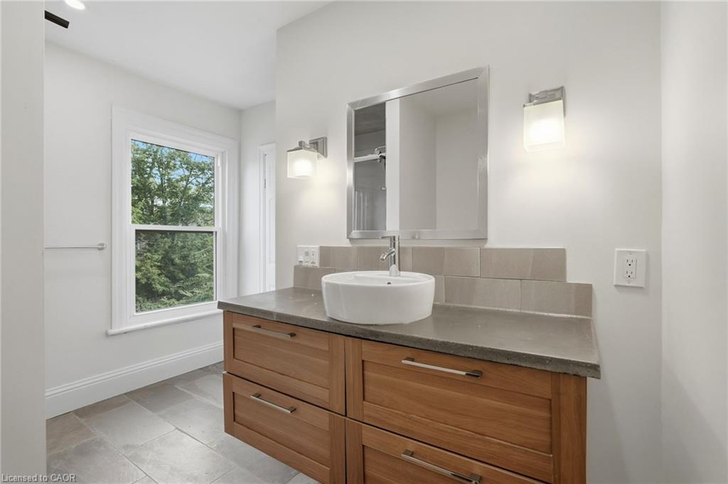 60 Stirton Street Property Photo 28