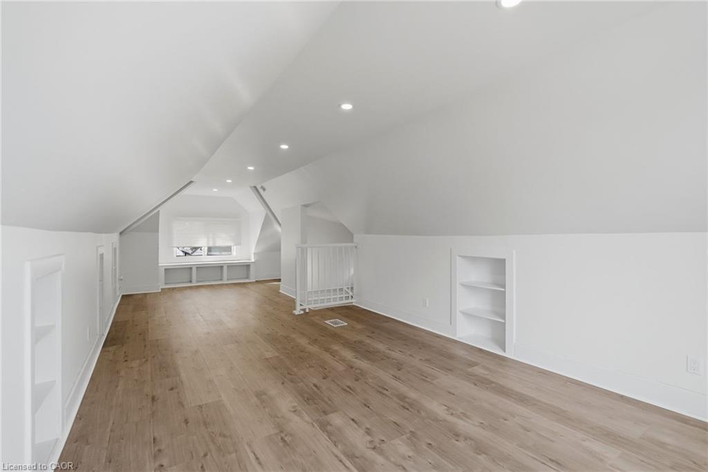 60 Stirton Street Property Photo 33