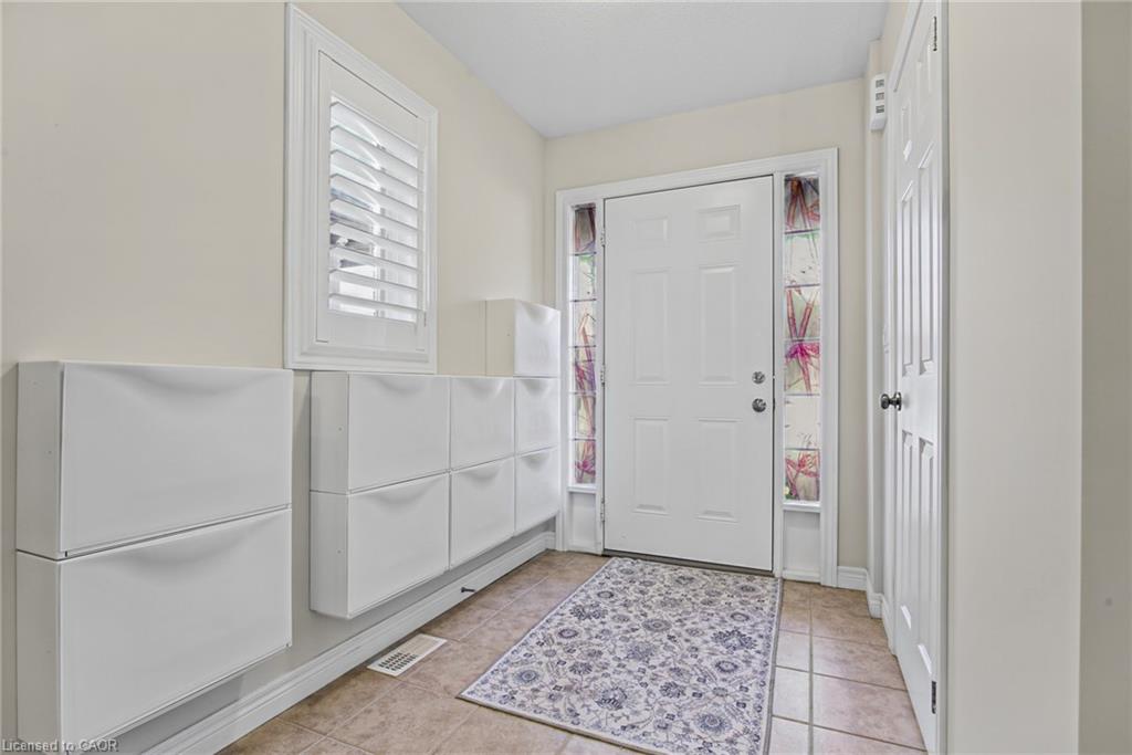 184 Pelech Crescent Property Photo 4