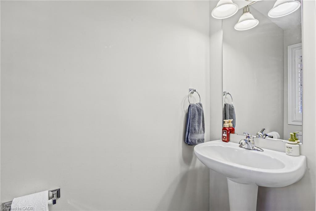184 Pelech Crescent Property Photo 5