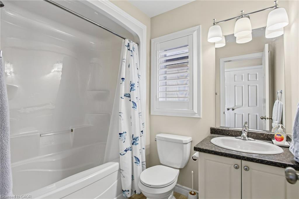 184 Pelech Crescent Property Photo 21