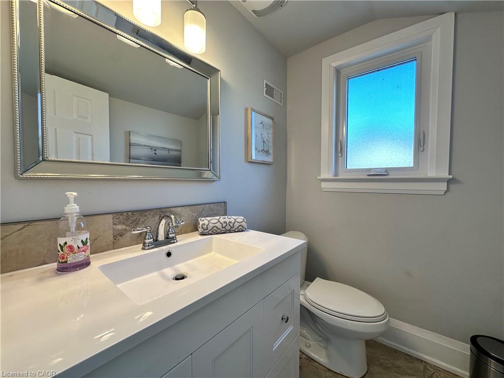 2952 North Shore Drive Property Photo 14