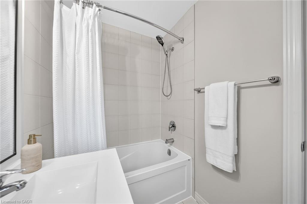 3 Oxfordshire Lane Property Photo 36