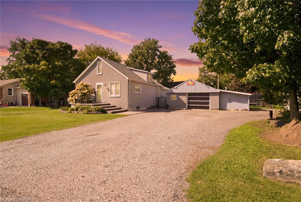 2214 William Shakespeare Street Property Photo 3