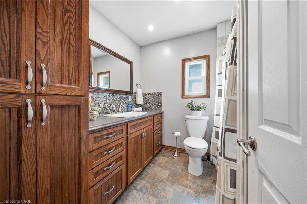 2214 William Shakespeare Street Property Photo 14
