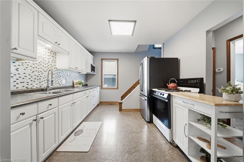 2214 William Shakespeare Street Property Photo 18