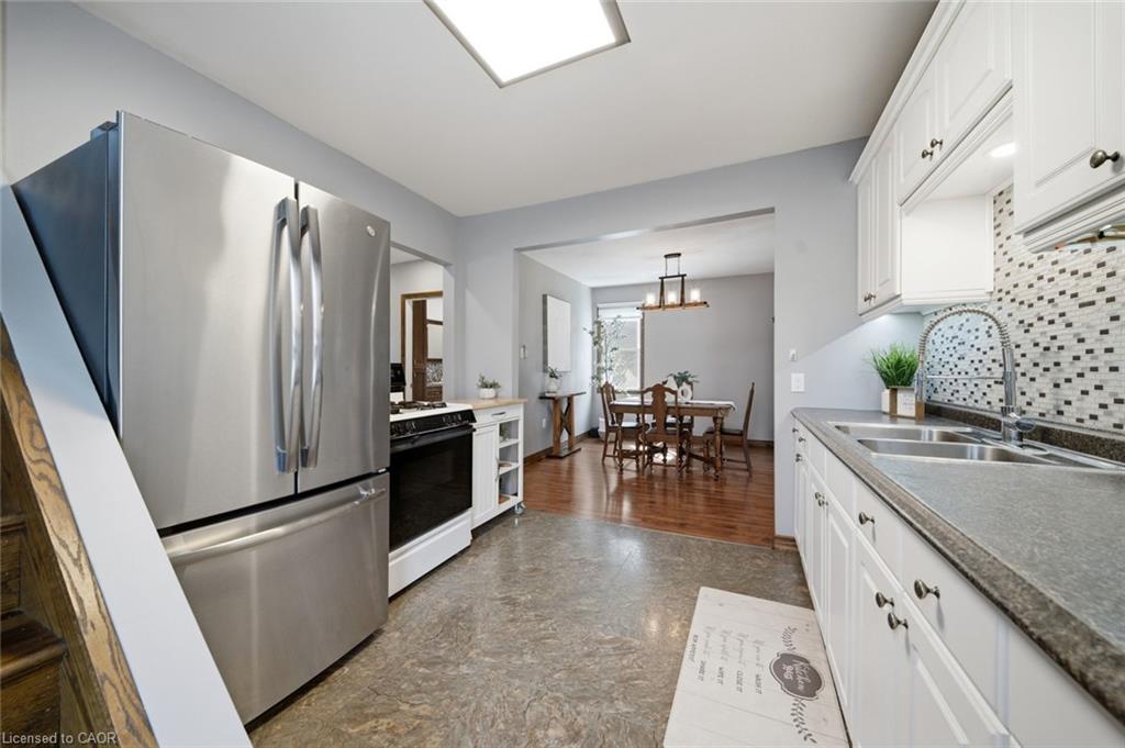 2214 William Shakespeare Street Property Photo 20
