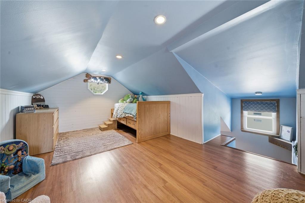 2214 William Shakespeare Street Property Photo 27