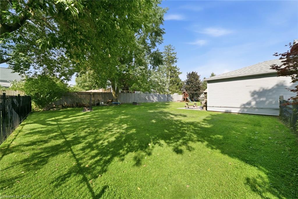 2214 William Shakespeare Street Property Photo 35