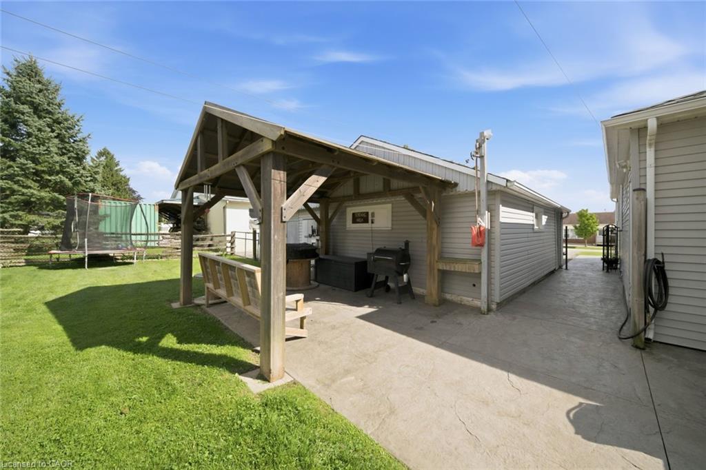2214 William Shakespeare Street Property Photo 40
