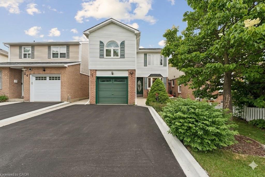 26 Jameson Crescent Property Photo 2