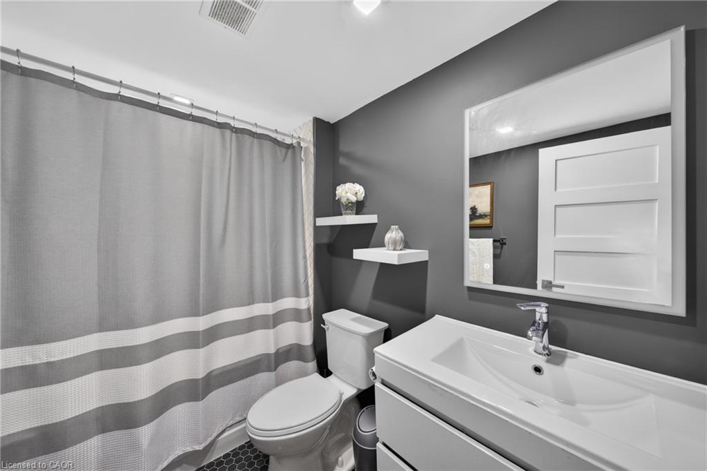 1603-705 King Street W Property Photo 13