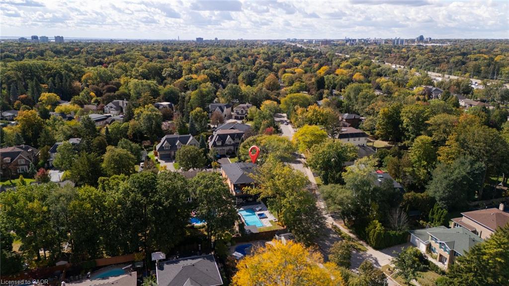 1589 Glenhill Crescent Property Photo 49