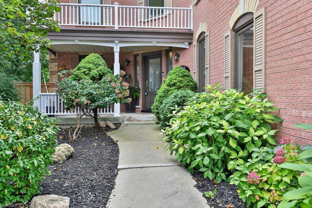 4194 Millcroft Park Drive Property Photo 4