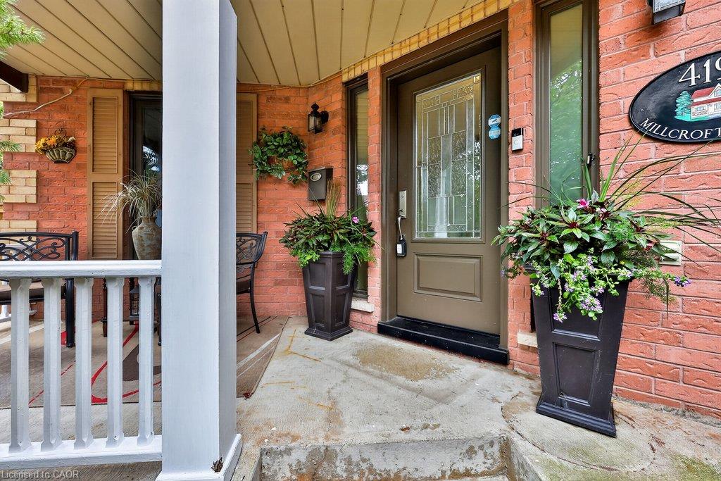 4194 Millcroft Park Drive Property Photo 6