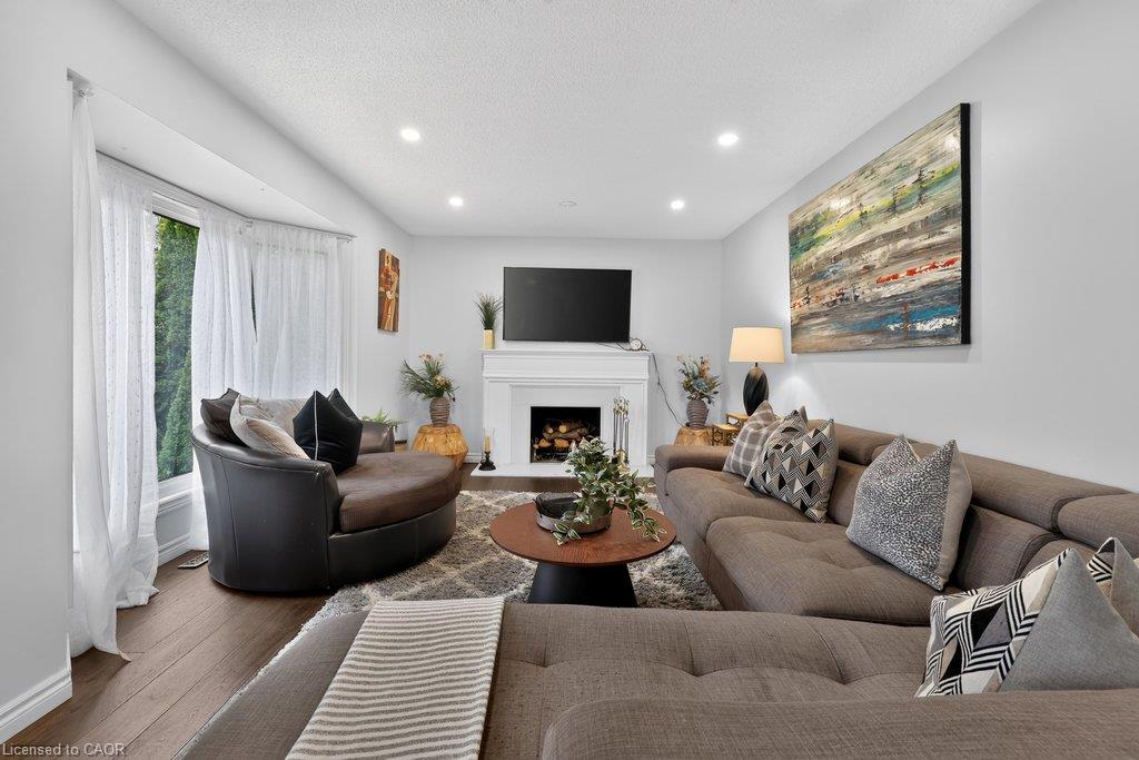 4194 Millcroft Park Drive Property Photo 17