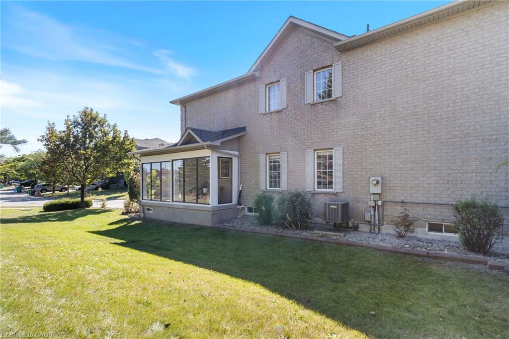 6653 Opera Glass Crescent Property Photo 4