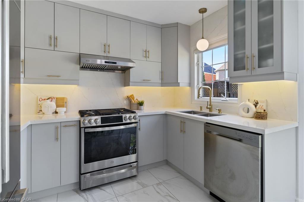 6653 Opera Glass Crescent Property Photo 17