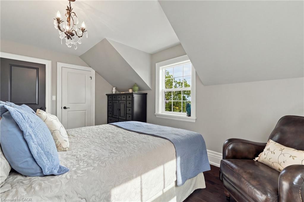5062 Walkers Line Property Photo 32