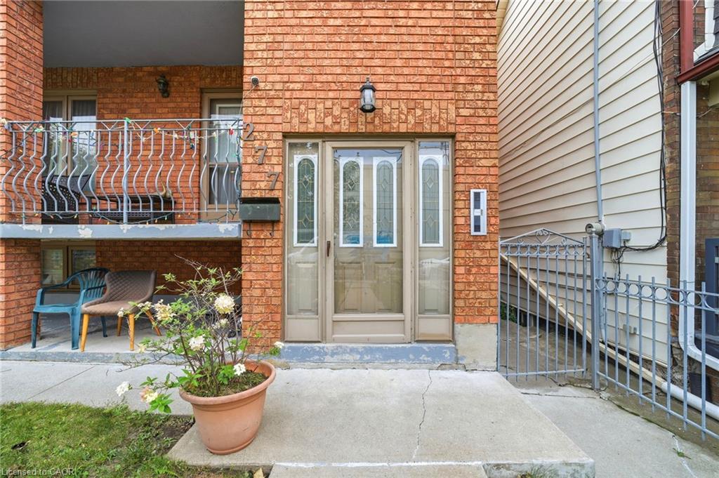 277 Harvie Avenue Property Photo 2