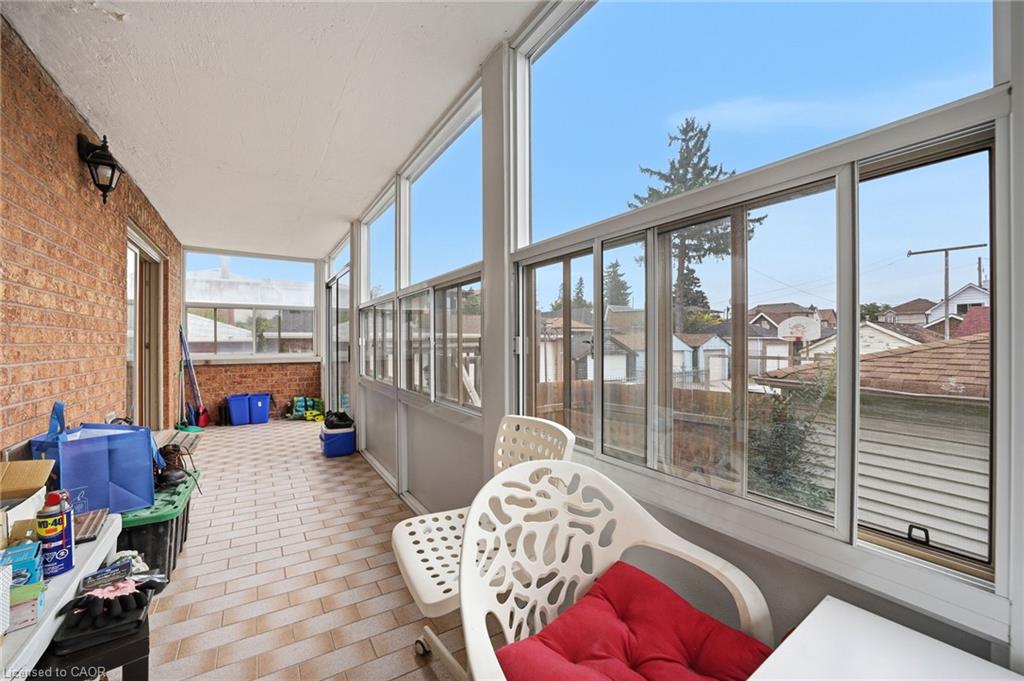277 Harvie Avenue Property Photo 8