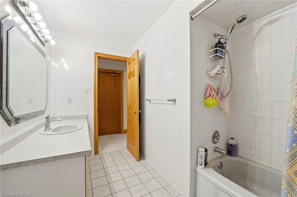 277 Harvie Avenue Property Photo 10