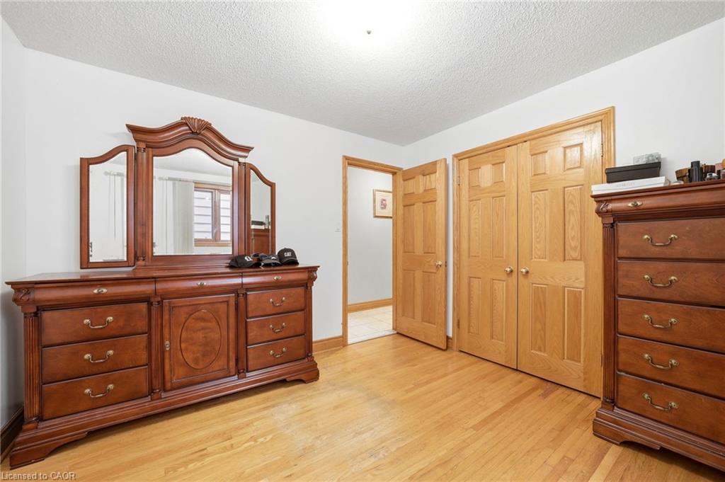 277 Harvie Avenue Property Photo 12