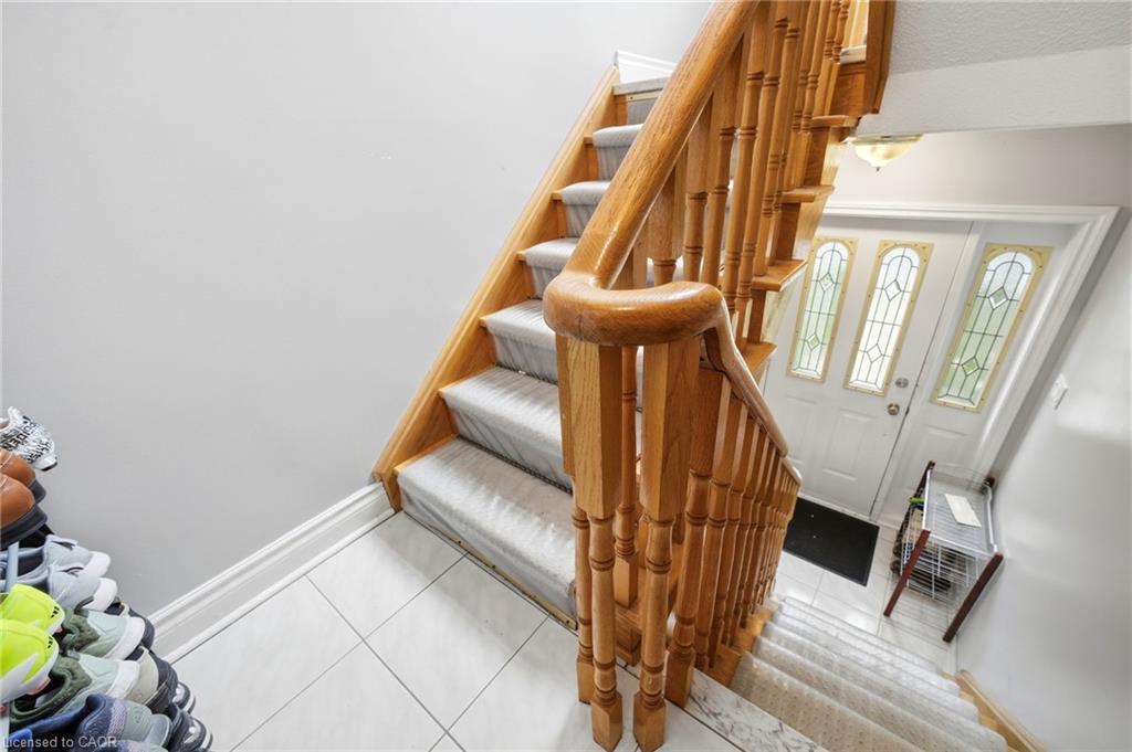 277 Harvie Avenue Property Photo 17