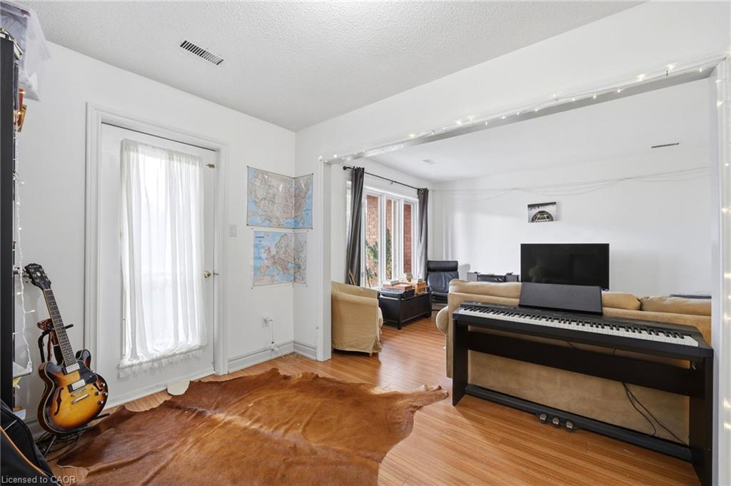 277 Harvie Avenue Property Photo 19