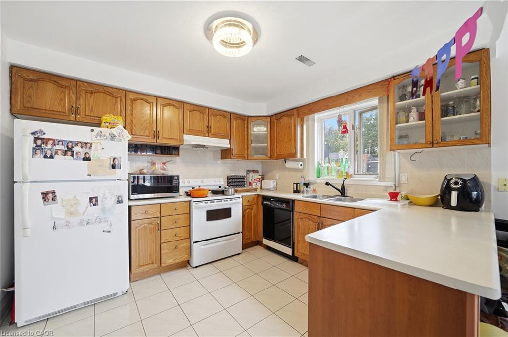 277 Harvie Avenue Property Photo 21