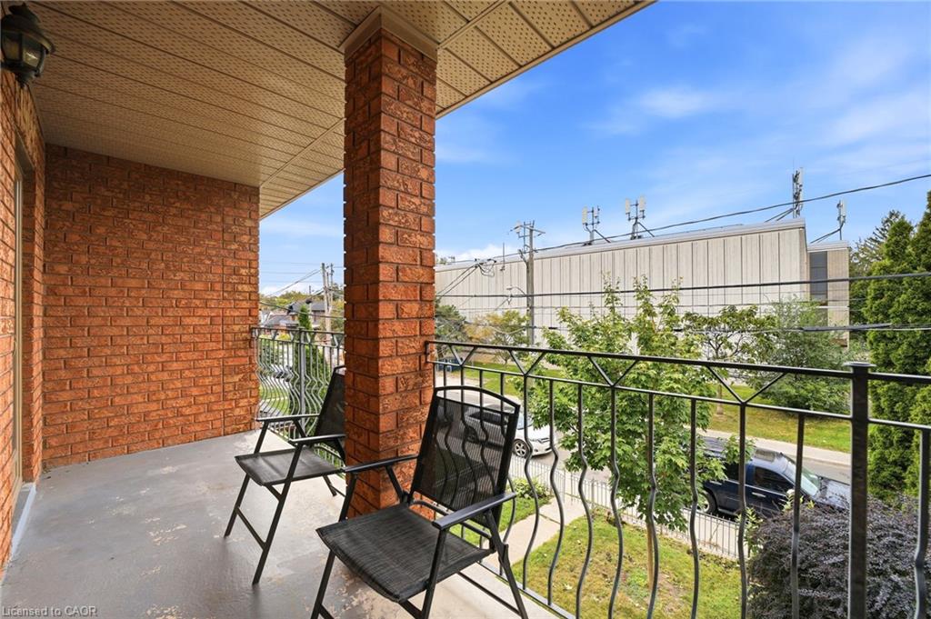 277 Harvie Avenue Property Photo 35